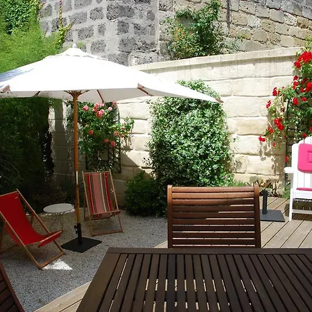 Les Chambres De Camille Bed & Breakfast Bordeaux